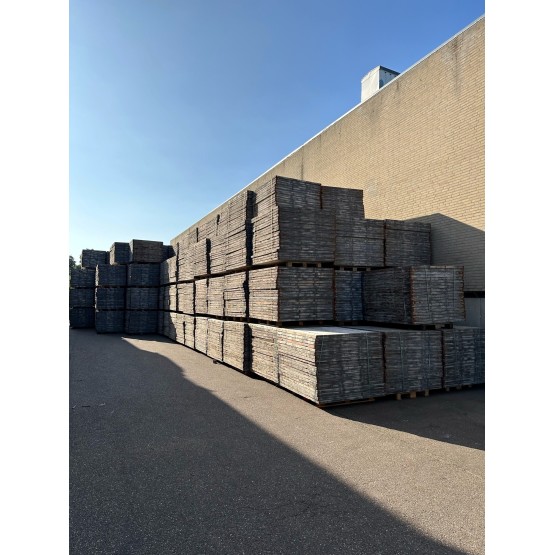 Steenschotten 150x135 cm, ± 55 mm dik. A/B-Kwaliteit